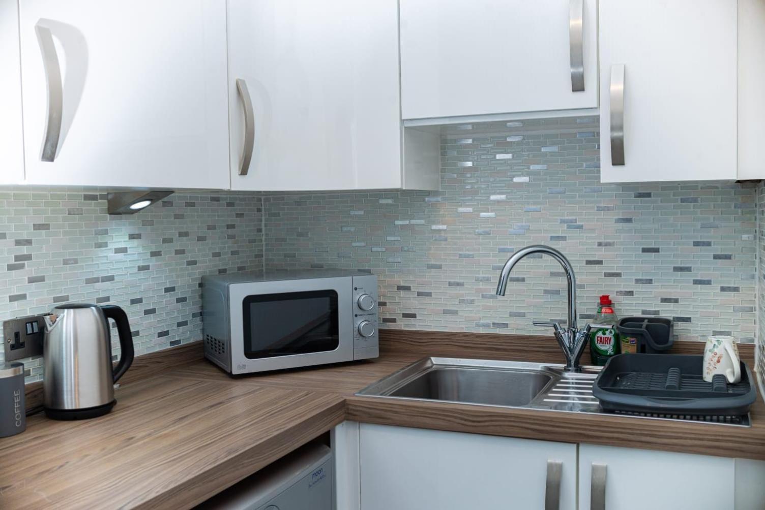 Entire Fabulous 2Bedroom First Floor Flat Located Within Close Proximity To City Centre & University Of Aberdeen With Private Parking Luaran gambar