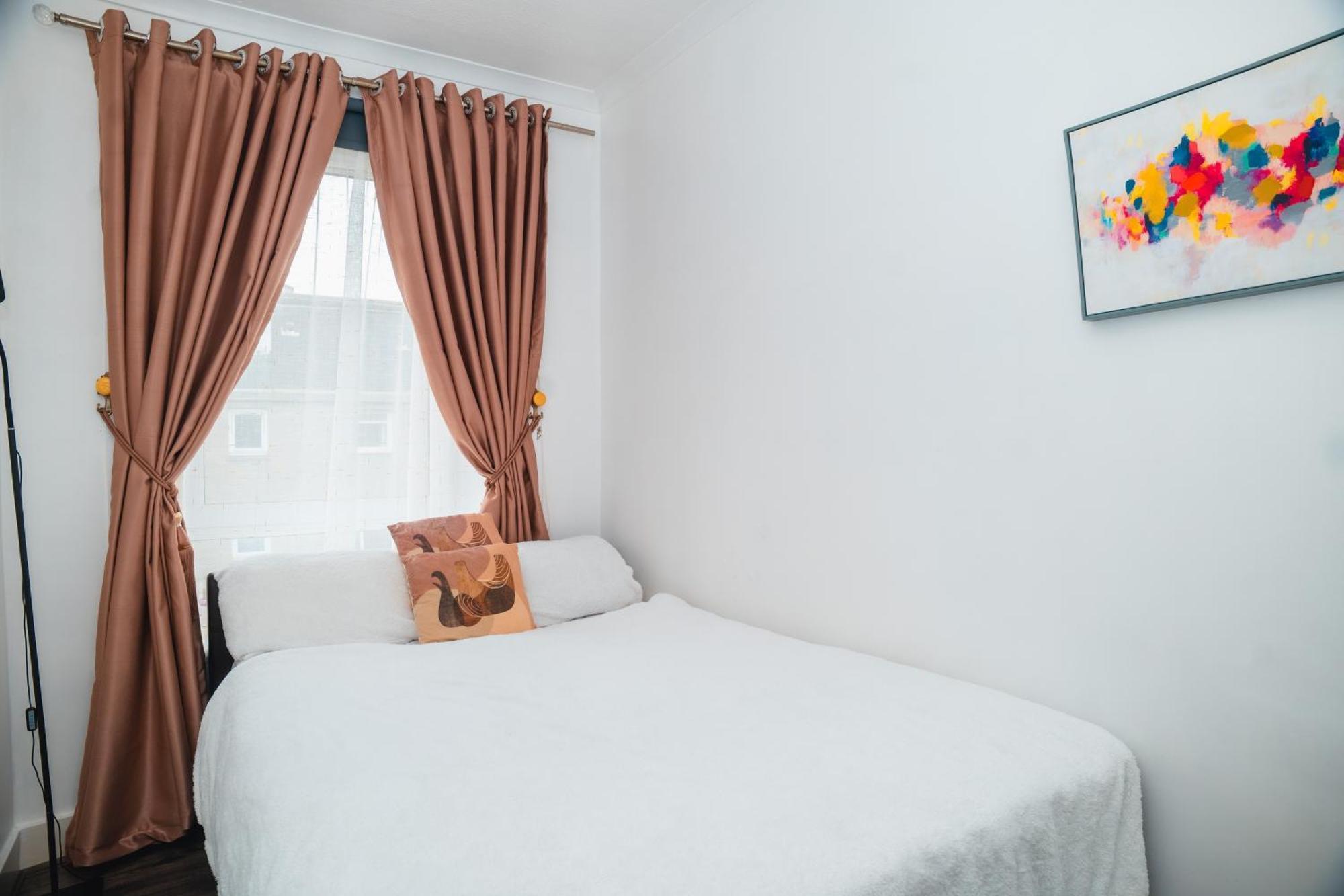 Entire Fabulous 2Bedroom First Floor Flat Located Within Close Proximity To City Centre & University Of Aberdeen With Private Parking Luaran gambar